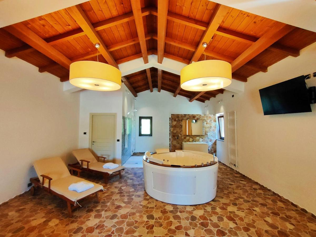 Agriturismo Borgo Biaia Camporgiano Exterior photo