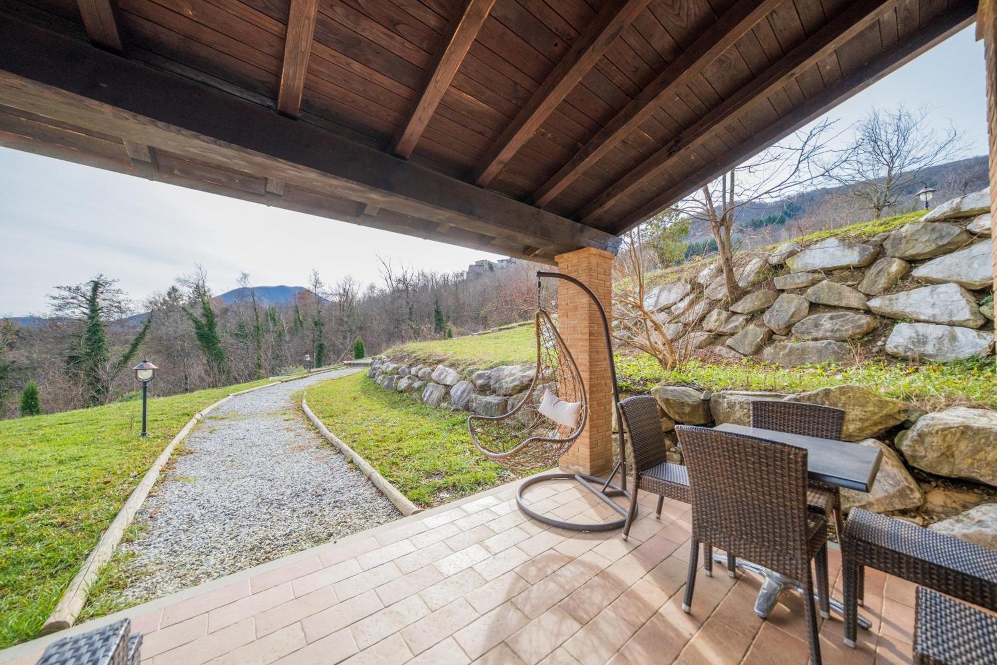 Agriturismo Borgo Biaia Camporgiano Exterior photo